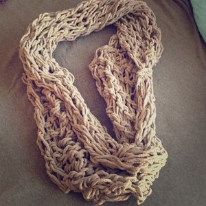 Infinity scarf